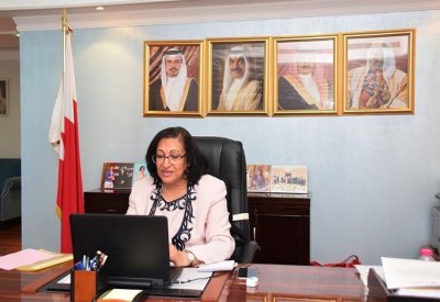 وزيرة الصحة تترأس اجتماع اللجنة الوطنية لمكافحة التدخين والتبغ بأنواعه ومنتجاته من خلال الاتصال المرئي