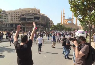لبنان يئن.. عشرات الآلاف خسروا أرزاقهم والجوع على الأبواب!