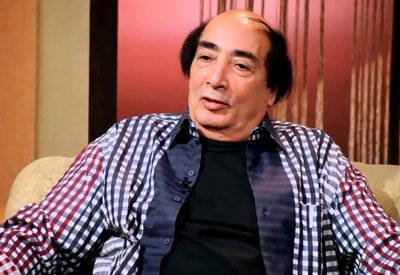 الفنان عبدالله في العناية المركزة