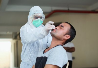 الصحة تجري 10557 فحص الأثنين.. والحصيلة 487 اصابة جديدة بكورونا.. وتعافي 662 حالة