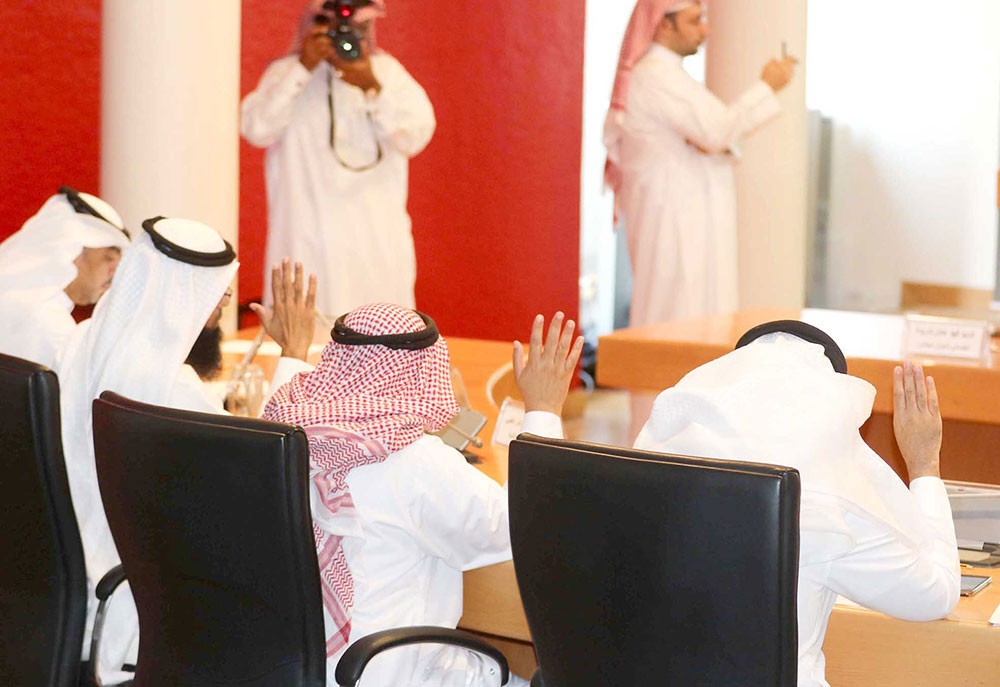 قطع الكهرباء عن ملاك السكن المشترك المخالف