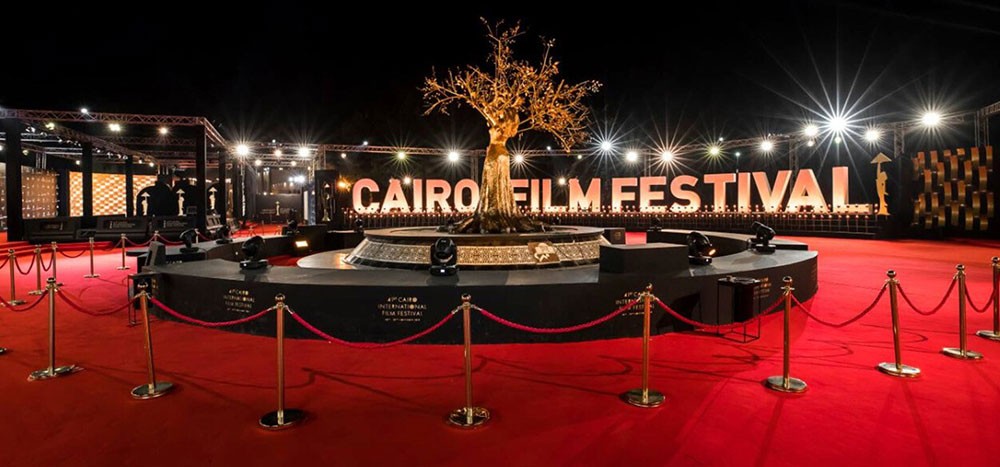 مهرجان القاهرة السينمائي يفتح باب التسجيل لدورته الـ 42.. وفرصة للسينمائيين البحرينيين