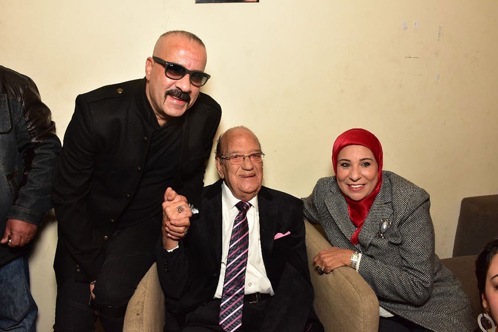 زوجة حسن حسني تكشف تفاصيل حياته قبل وفاته