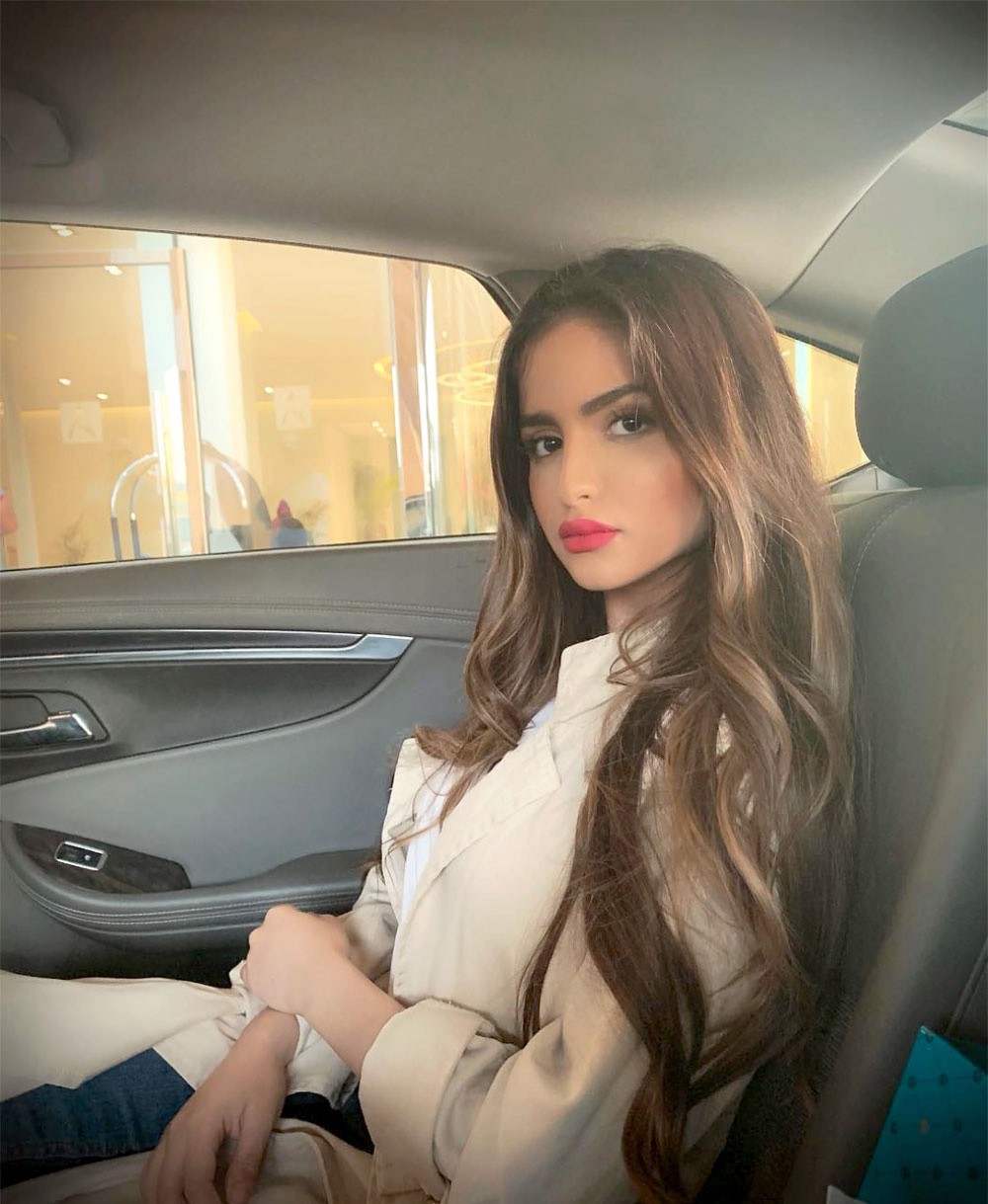 سبب غياب والد حلا الترك عن حفلة تخرجها