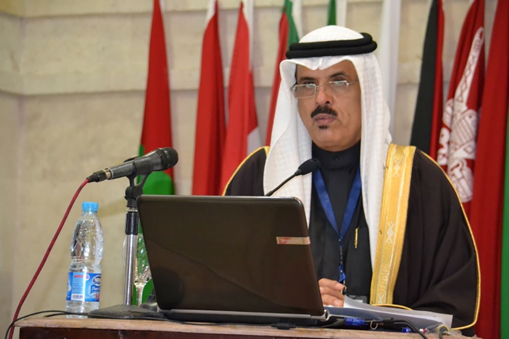 وزير التربية يعتمد قرارات بالترخيص للمرحلة الثانوية بمدرسة خاصة وإنشاء معهدين تعليميين