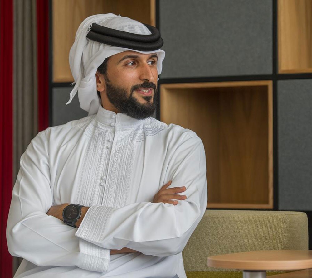 ناصر بن حمد: "جيتني مكسور" ستبقى كلماتها في ذهن المستمع وتفتح قريحته ليعيش الانجذاب