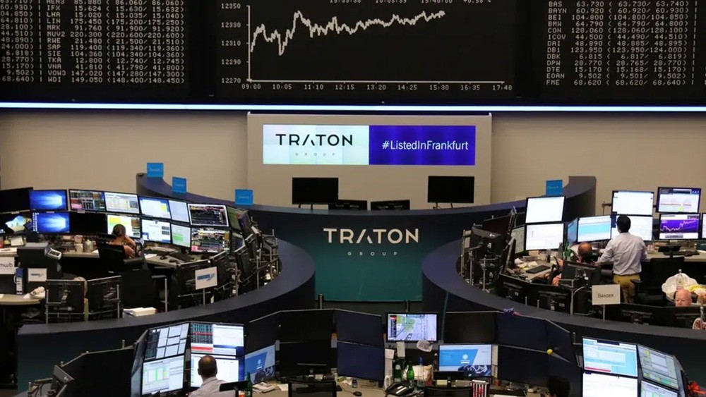 أسهم أوروبا تخسر 2.5% وسط مخاوف من موجة ثانية لكورونا
