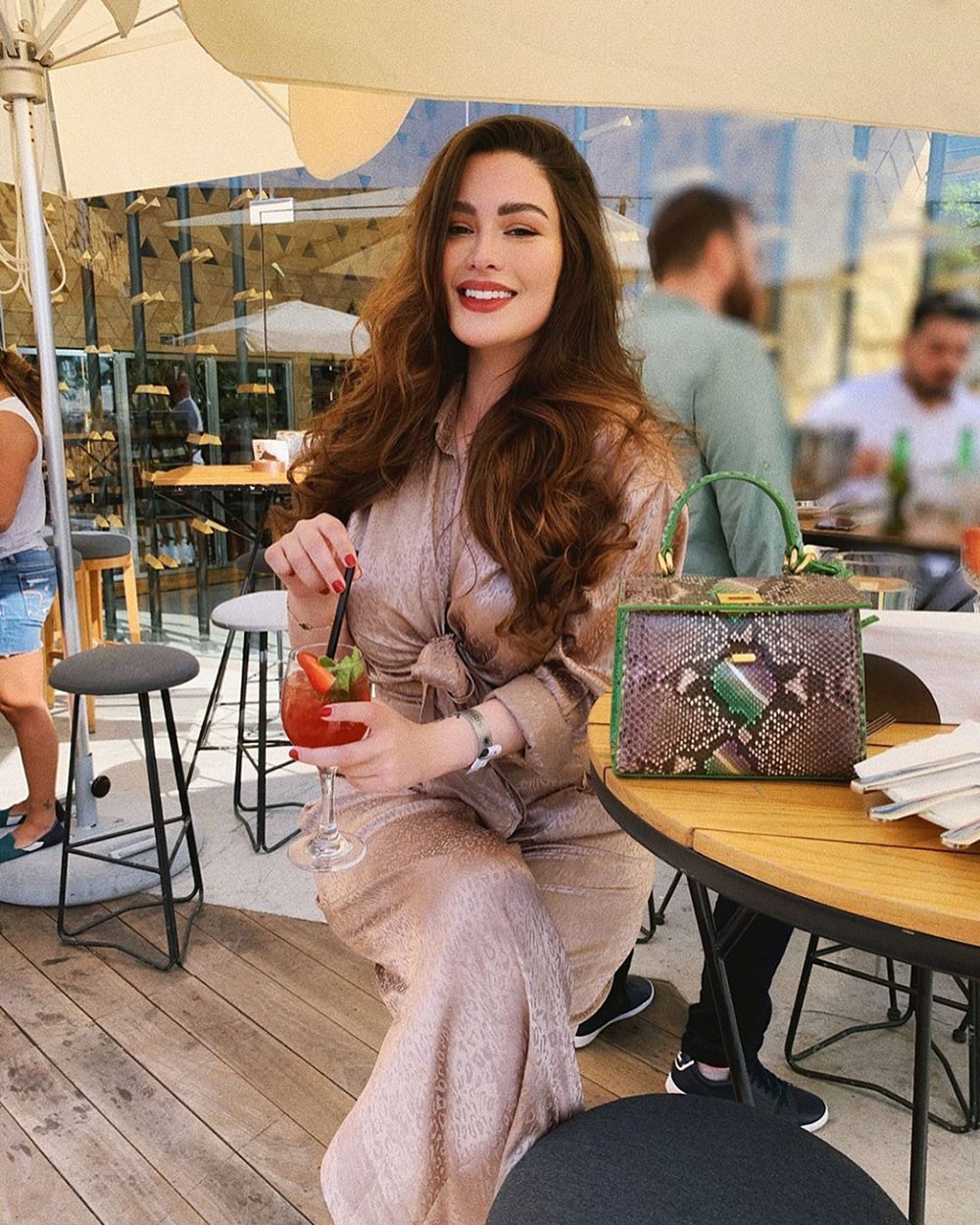 هل انفصلت روان بن حسين عن زوجها؟