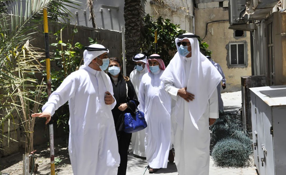 وزير الإسكان يتفقد الاحتياجات الإسكانية لأهالي الصالحية