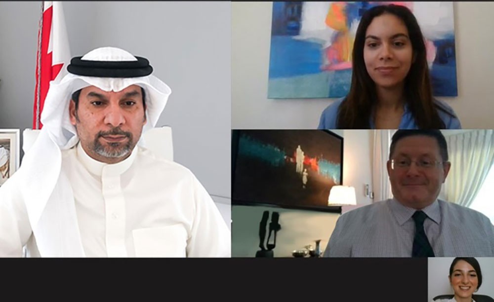 بن دينة يبحث مع السفير البريطاني الاستعدادات لعقد مؤتمر تغير المناخ (COP26)