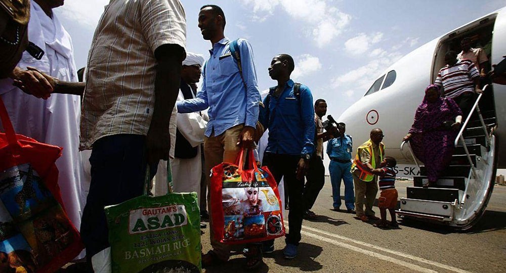 السودان يبدأ استقبال 10 آلاف عالق وسط إجراءات صحية مشددة