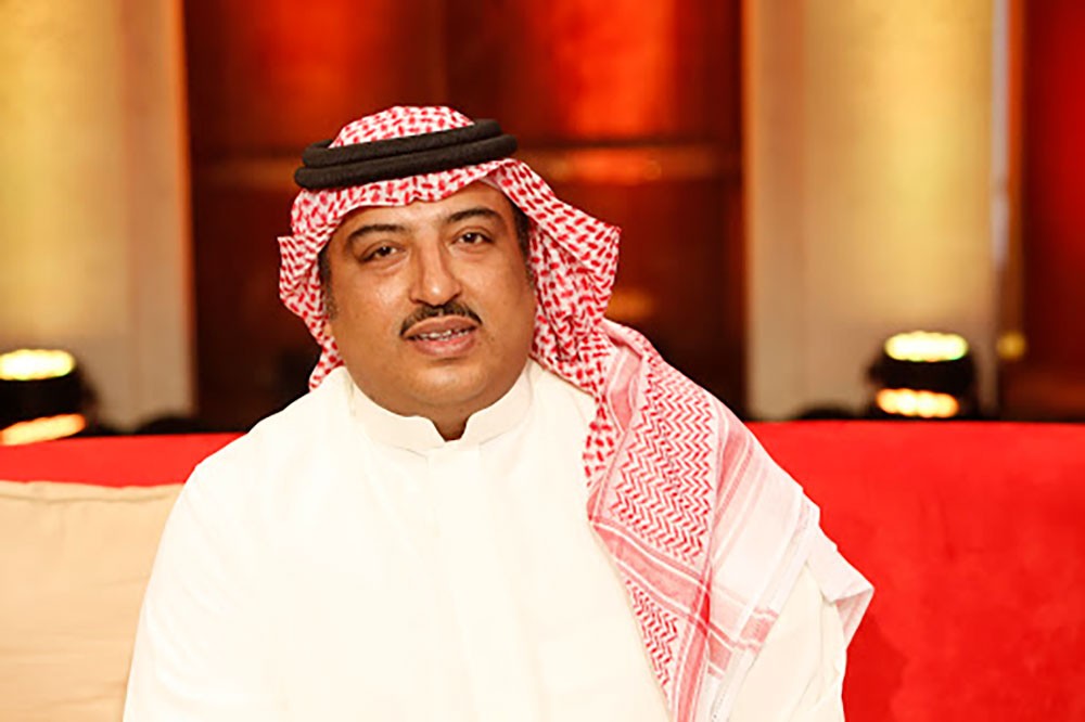 أصيل أبوبكر في حفل "أونلاين" الخميس