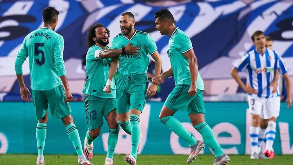 قرارات “VAR” في مباراة الريال تستحوذ على اهتمام الصحف