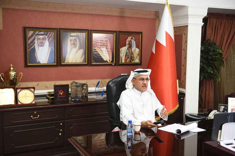محافظ الشمالية يشيد بالتخطيط الناجح لإدارة  البحرين لجائحة كورونا