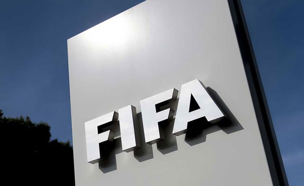 (فيفا) يوافق على مساعدات بقيمة 1.5 مليار دولار للتخفيف من تداعيات كورونا