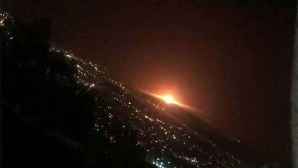 تجربة نووية أم مستودع غاز؟ غموص بشأن "الانفجار الضخم" بإيران