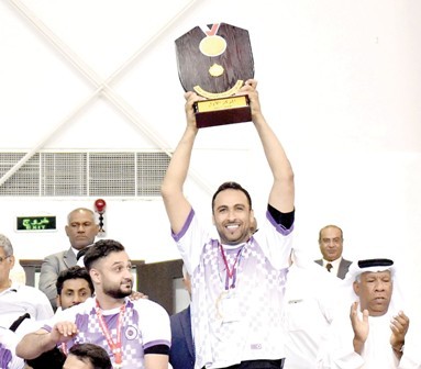 العملاق عباس مطلوب في باربار