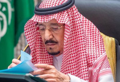 الملك سلمان يوجه بتمديد مبادرات حكومية لتخفيف آثار كورونا