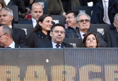 رئيس برشلونة يتهم "تقنية الفيديو" بالانحياز إلى ريال مدريد