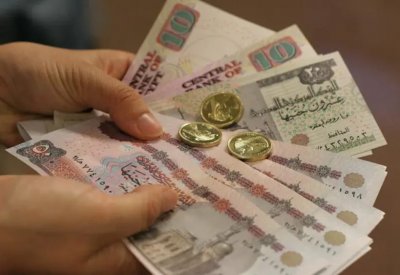 الجنيه المصري يواصل مكاسبه مقابل الدولار.. ويصل لهذا المستوى