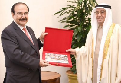 سمو الشيخ محمد بن مبارك آل خليفة يستقبل الدكتور عبدالحسين علي ميرزا