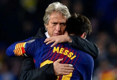 موندو ديبورتيفو": جورجي جيسوس كاد يدرب برشلونة بعد "الثلاثية"