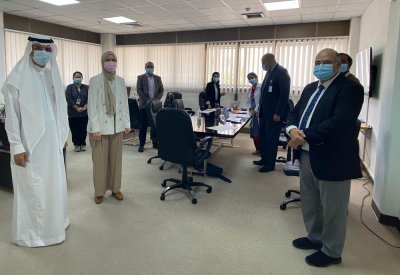 رئيس جامعة الخليج العربي يتابع سير الامتحانات النهائية لطلبة السنة السادسة بكلية الطب