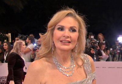 يسرا تقتنع بالقرار الجديد وتخوض تجربتها الأولى