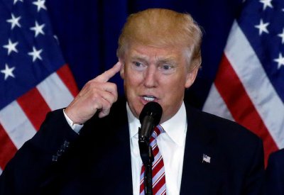 البيت الأبيض: الرئيس ترمب "لا يستبعد شيئاً" فيما يتعلق بالصين