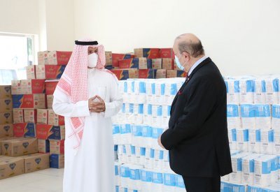 محافظة العاصمة تواصل توزيع السلال الغذائية ضمن مشروع "غذاؤك في بيتك"