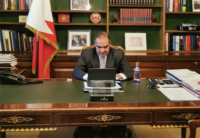 سفير البحرين لدى لندن يجتمع مع عدد من المسؤولين بالمملكة المتحدة