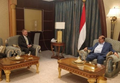سفير واشنطن باليمن يشدد على أهمية تنفيذ اتفاق الرياض