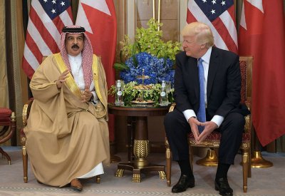 السفارة الأمريكية تطلق معرض صور حول الصداقة البحرينية الأمريكية