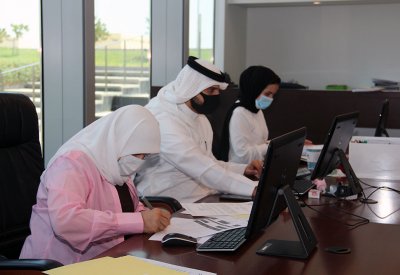 مجلس المناقصات يفتح مظاريف 84 عطاء لعدد 11 مناقصة مطروحة من خمس جهات متصرفة