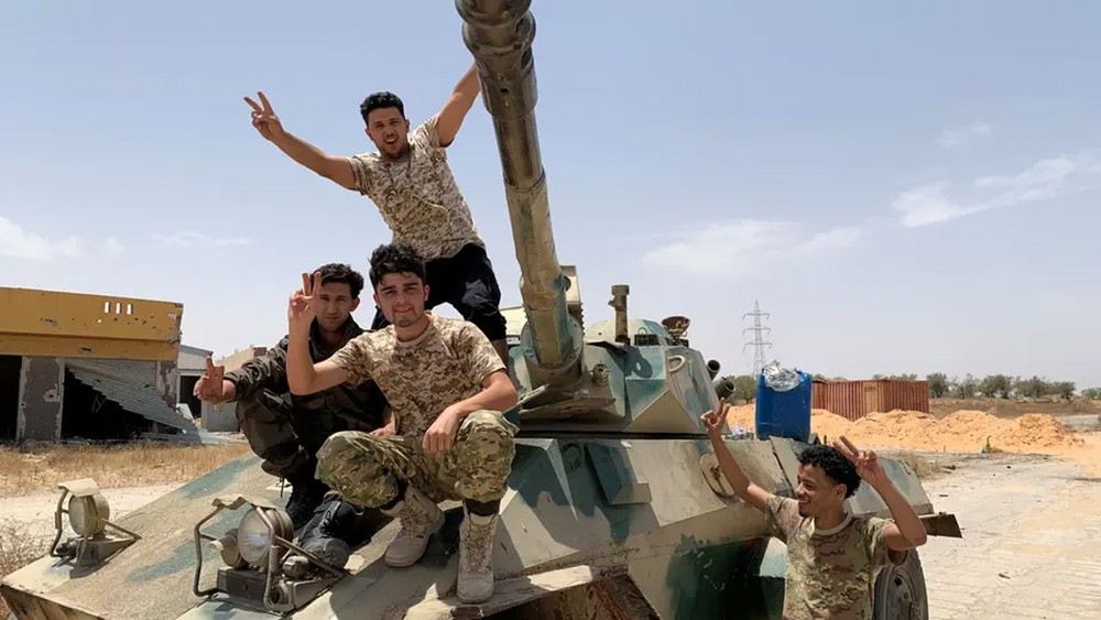 ديون تركيا في ذمة طرابلس.. صفقة طائرات مسيرة