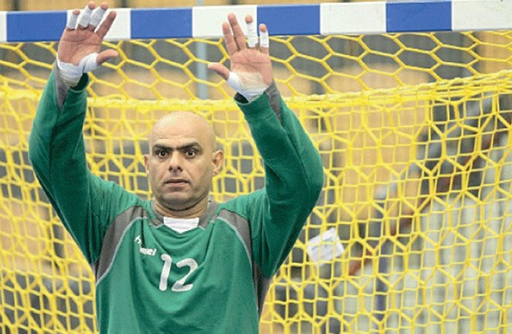 استغلال خبرة "عميد الحراس" والنشيط ومنصور