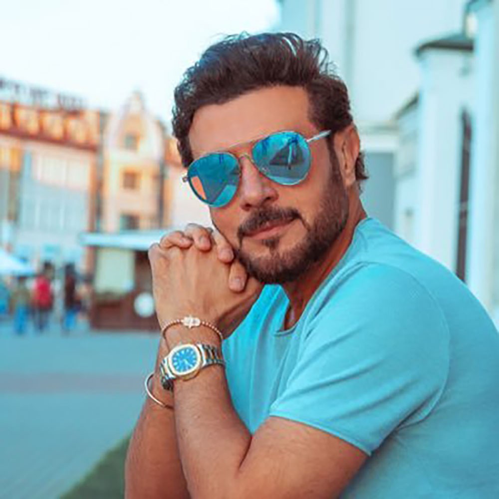 المهندس ينتهى من تسجيل أغنيته الجديدة "مو ضرورى"