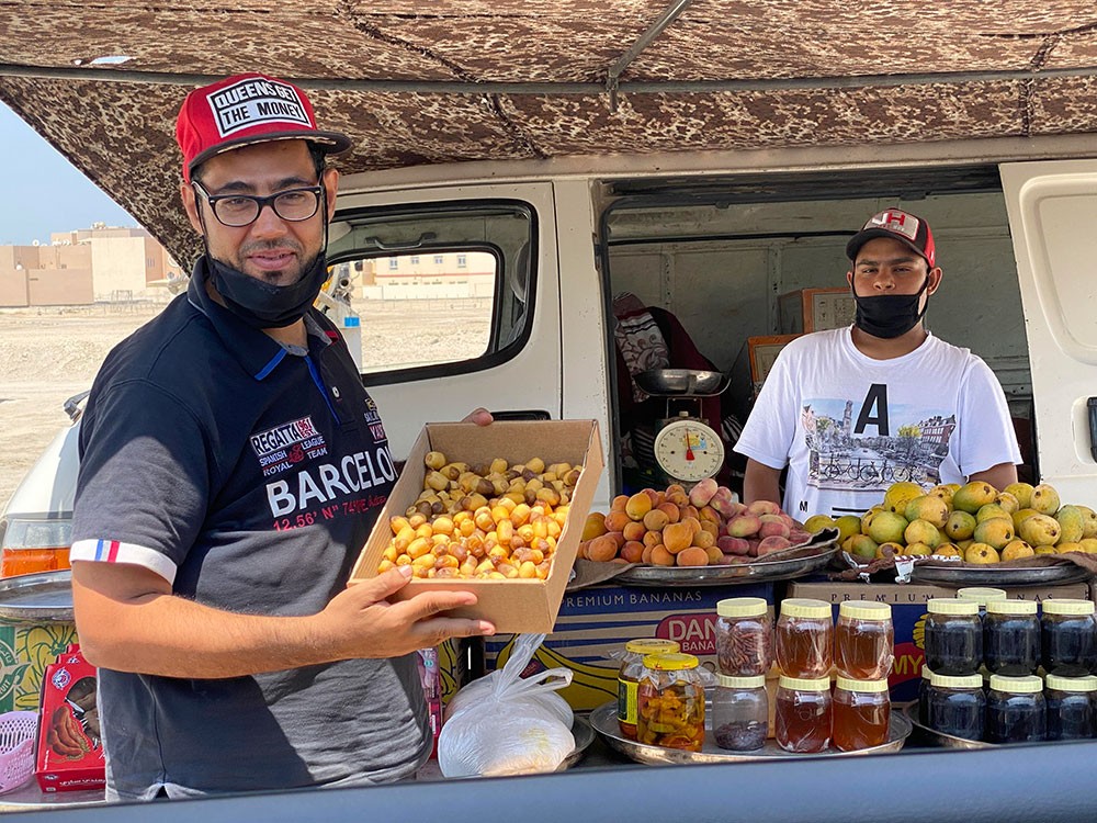 بالصور: بائعون لـ "البلاد": بزمن كورونا... الرطب يصل للبحرينيين "أون لاين"
