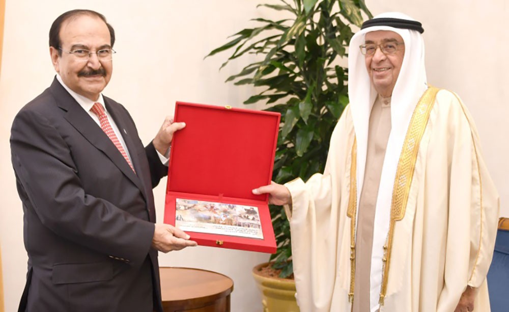 سمو الشيخ محمد بن مبارك آل خليفة يستقبل الدكتور عبدالحسين علي ميرزا