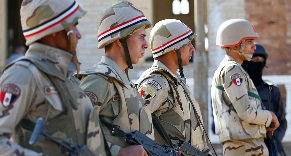 قائد الجيش الثالث في مصر: نكافح الإرهاب بالسلاح والتنمية