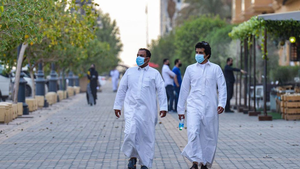 السعودية: 34 وفاة بكورونا و2476 إصابة وشفاء 4000