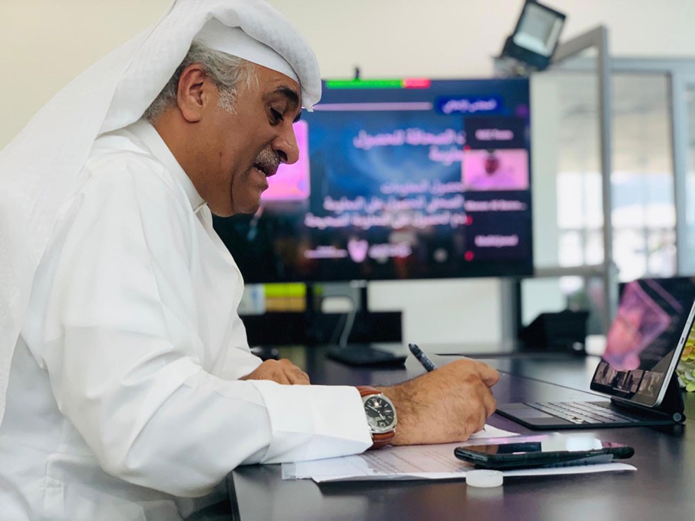 مركز الاتصال الوطني ينظم ندوة بعنوان (الصحافة بين التحدي والمخاطر في ظل الجائحة)