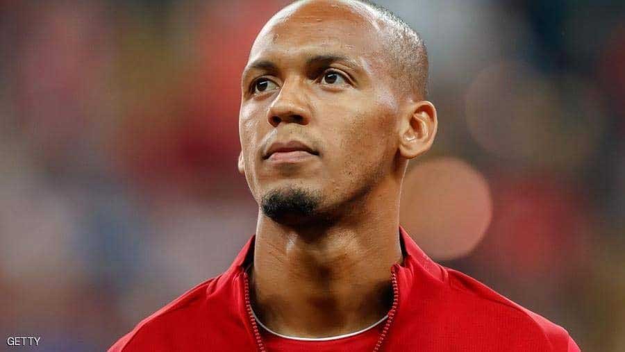 خلال احتفاله بالفوز بـ"البريميرليغ".. سرقة منزل لاعب ليفربول