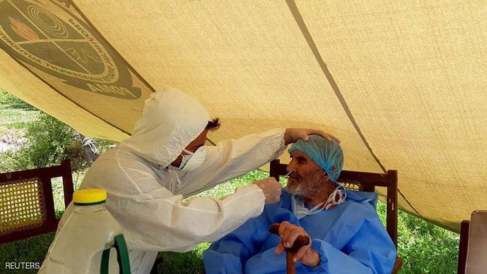  شفاء رجل باكستاني عمره 103 أعوام من كورونا 