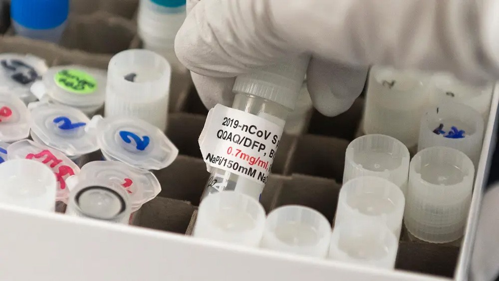 مستثمرون يكسبون 7 مليارات دولار من لقاح كورونا.. كيف؟