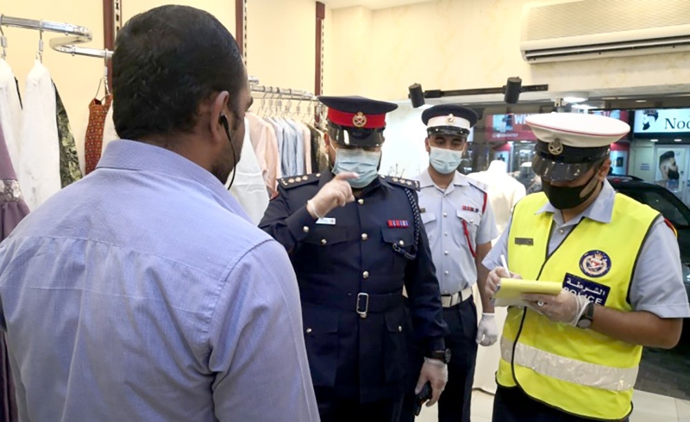 مساعد رئيس الأمن العام: التشديد على مخالفة غير الملتزمين بالإجراءات الاحترازية للحد من انتشار فيروس كورونا