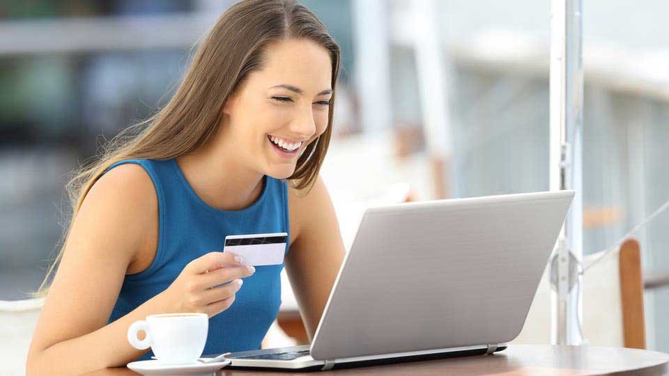 ضحكتك المميزة.. قد تكون كلمة مرورك المصرفية
