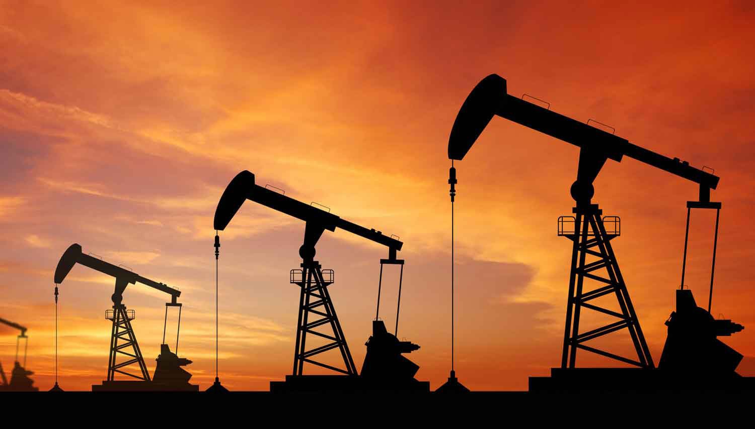 النفط يواصل الارتفاع من أدنى مستوى في 3 أسابيع