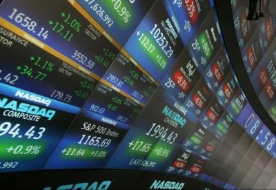 قمة تاريخية لـ"ناسداك".. والأنظار حول خطط الاقتراض والتحفيز