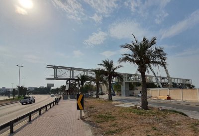 الثقافة تبدأ تشييد جسر مشاة موقع مسار اللؤلؤ في المحرّق   